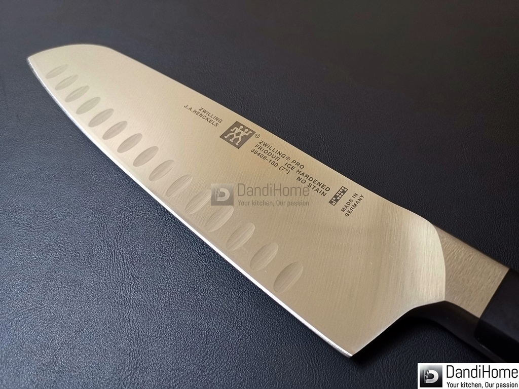 Dao Zwilling Santoku 7in Pro-03.jpg